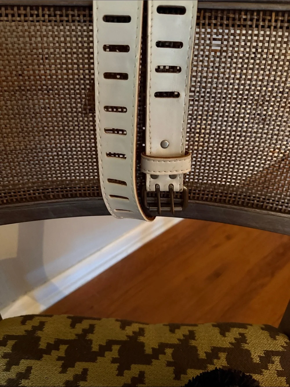 N/A stylish wide